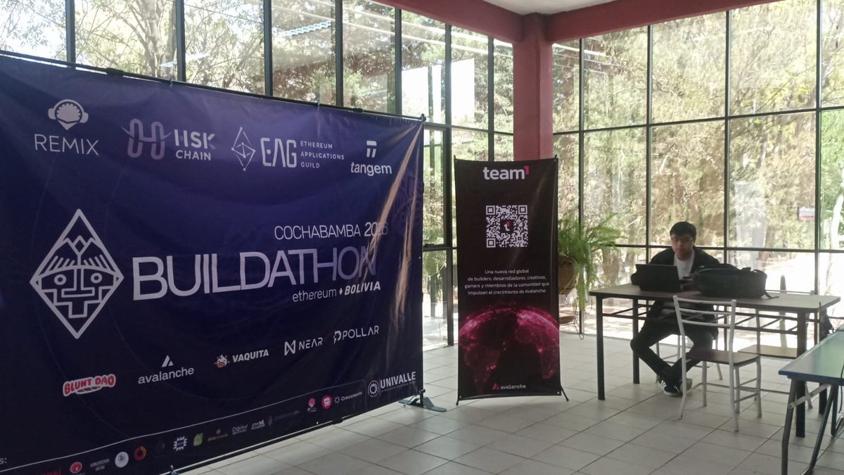 MenecesAlan's tweet photo. Muy buena experiencia en la #Buildathon2026 gracias a @EthereumBo, conociendo a personas increíbles y aprendiendo cosas nuevas para mí. A continuar aprendiendo 🥳🇧🇴 https://t.co/zQr5oDlywj
