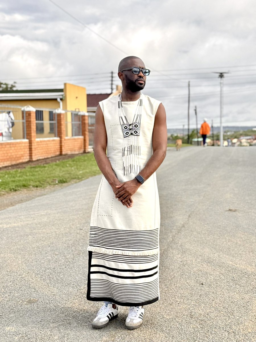 loydmate's tweet photo. Being Xhosa 🖤 https://t.co/Xj5OXTQIEh