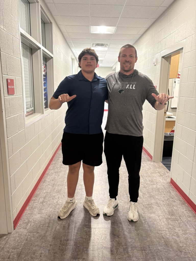 roland_kooper's tweet photo. After a great conversation with @CoachSuth74 I’m blessed to announce I’ve received an offer from @NSU_Football !! @CoachChev6 @chev06_ @TheBeauCurry https://t.co/XKufe6jt2p
