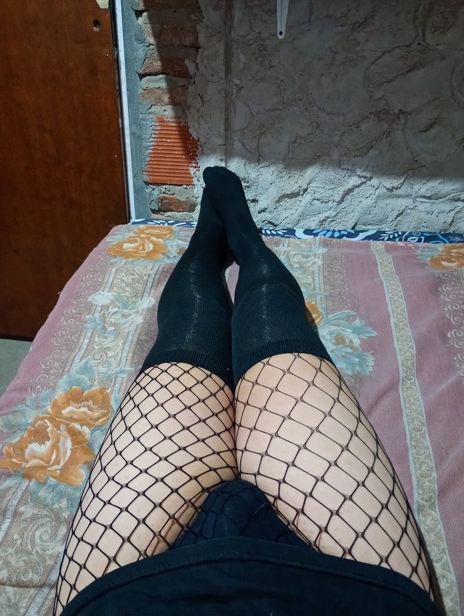 lsfemboy's tweet photo. Les gusta mis muslos 🫣🫣🫣 https://t.co/VbPZswaAsQ