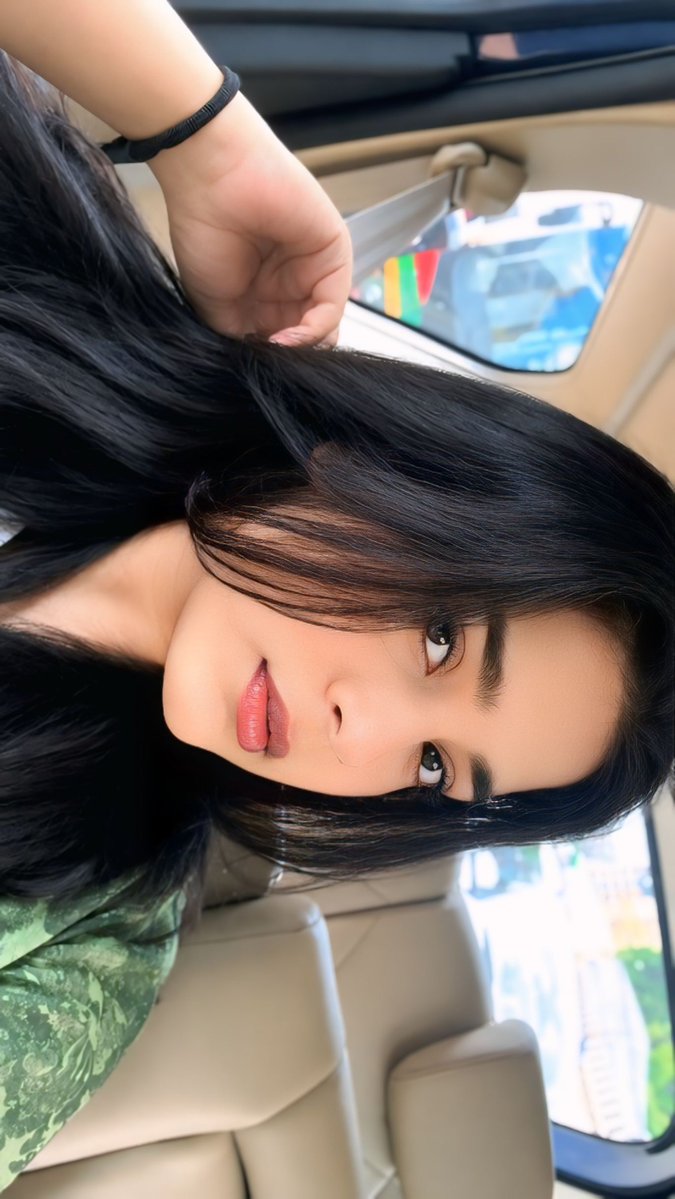 kirti_dhot46373's tweet photo. Pretty face, beautiful eyes, gorgeous hair, and a little bit of effortless magic. 🌸🖤
Just being yourself, and somehow making it look absolutely beautiful. ✨💫
#SumbulTouqeerKhan💕🧿 https://t.co/9Lsri8wpCj