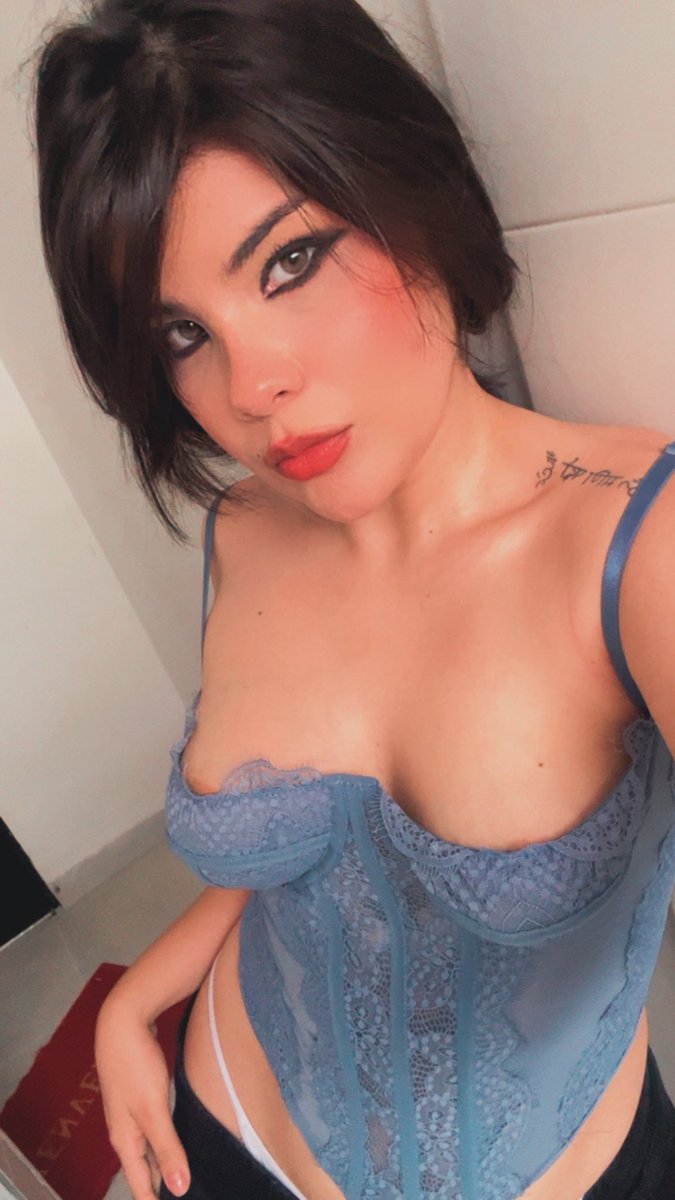 liszharpx's tweet photo. 🖤 https://t.co/2a61J9IeyE