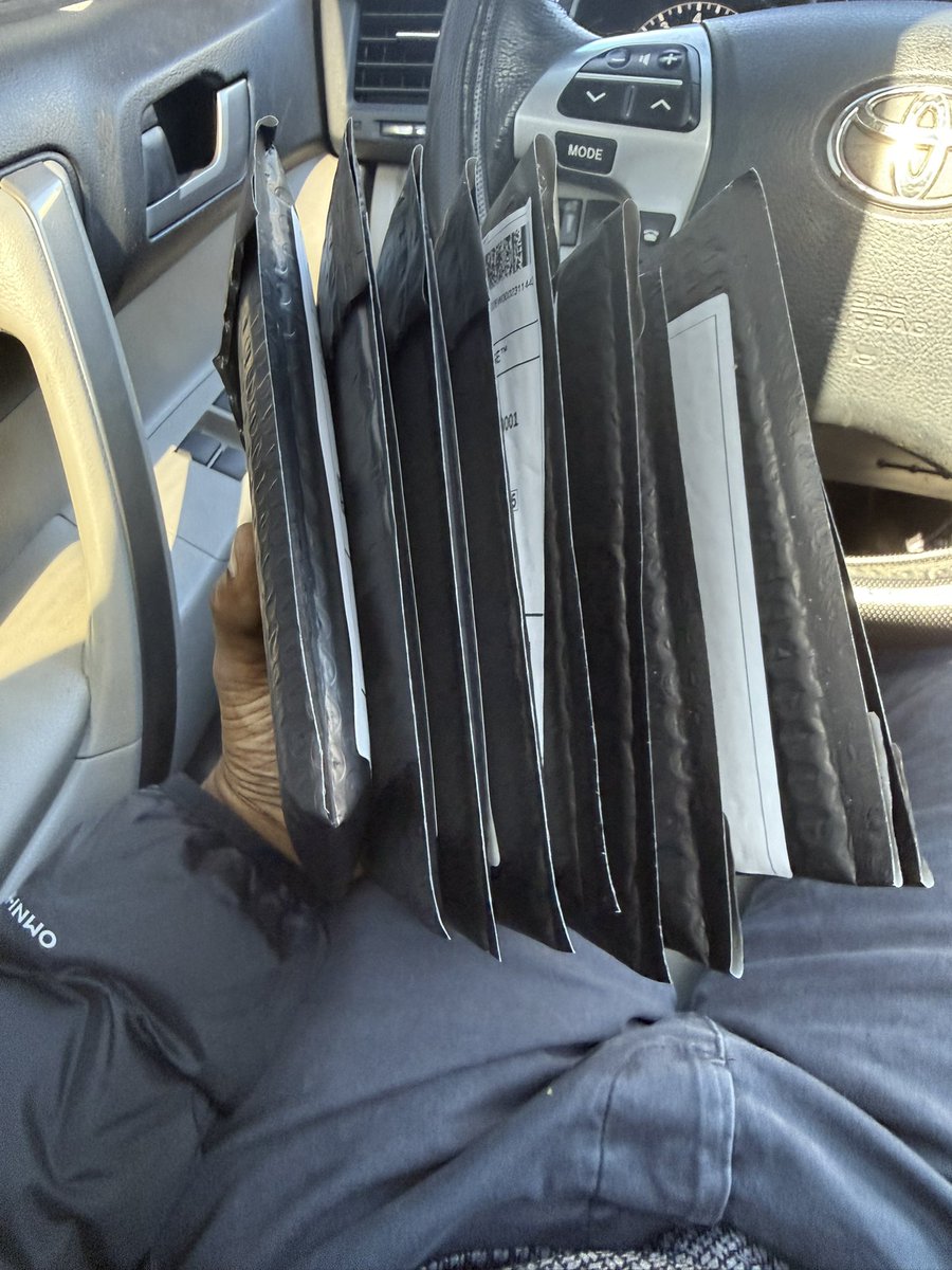 KeystoneV1llage's tweet photo. Selling Singles is fun but tough any advice for single sellers? #tcg #pokemon #onepiece #topps #mtg https://t.co/UUzzOPdNme