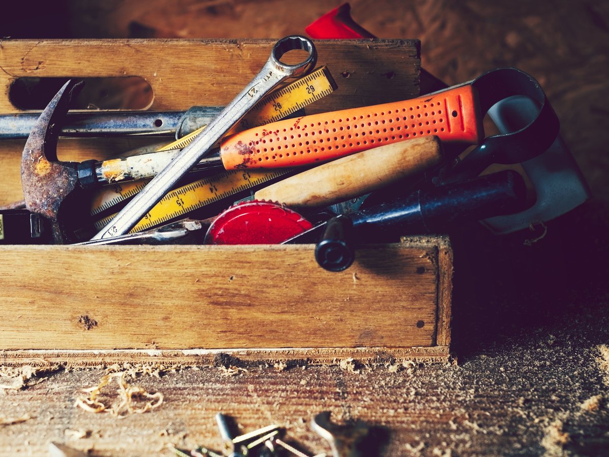 azsciencecenter's tweet photo. Use basic woodworking to make your own wooden shelf at our upcoming CREATE at Arizona Science Center®'s Skill Studio Workshop: Hand Tools - Build a Shelf 🧰

Get ready to roll up your sleeves &amp; take home something truly one-of-a-kind ➡️ https://t.co/p4fMyKU99g https://t.co/kebIYW4PPW