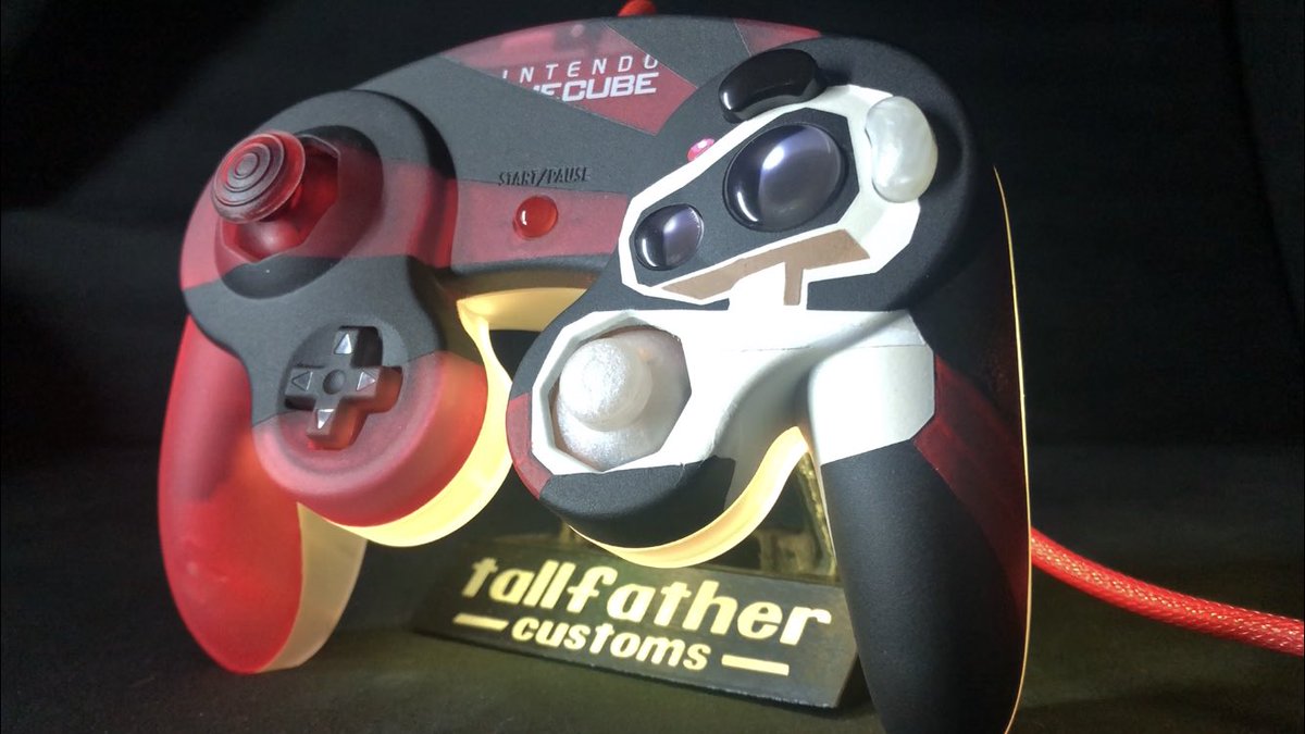 tallfatherC's tweet photo. This ROB GameCube controller became way more than I anticipated. Mini 🧵 https://t.co/4CUxcfE1U0