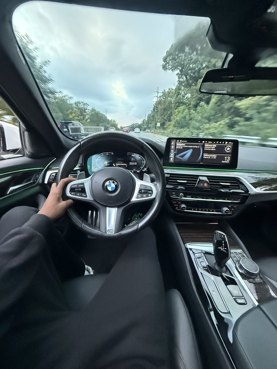 g30suaxve's tweet photo. take that risk 
Live fast , die rixh https://t.co/nB9KREojNn
