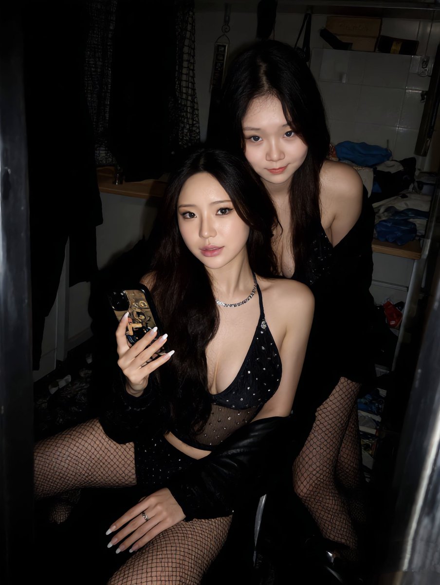 Lucifer3lwd's tweet photo. 你能坚持多久呢嘻嘻 https://t.co/8mluKedqv8