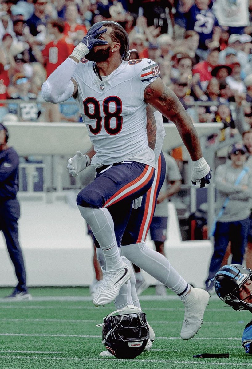 BearsShowYo tweet picture