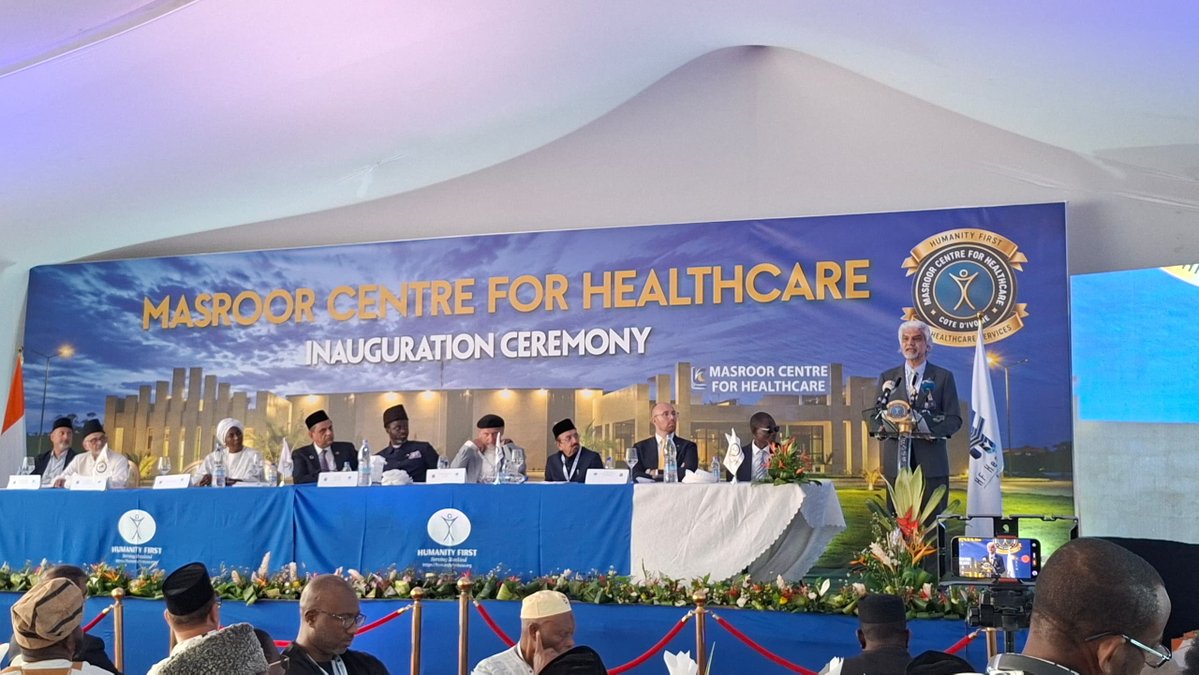 MasroorCentre's tweet photo. An emotional address by HF Healthcare Chairman Majid Khan at the inauguration of the Masroor Centre.
He recalled the time when the foundation stone was laid where there was nothing but sand.
#MCH_inauguration https://t.co/4RPbfaU6Jb