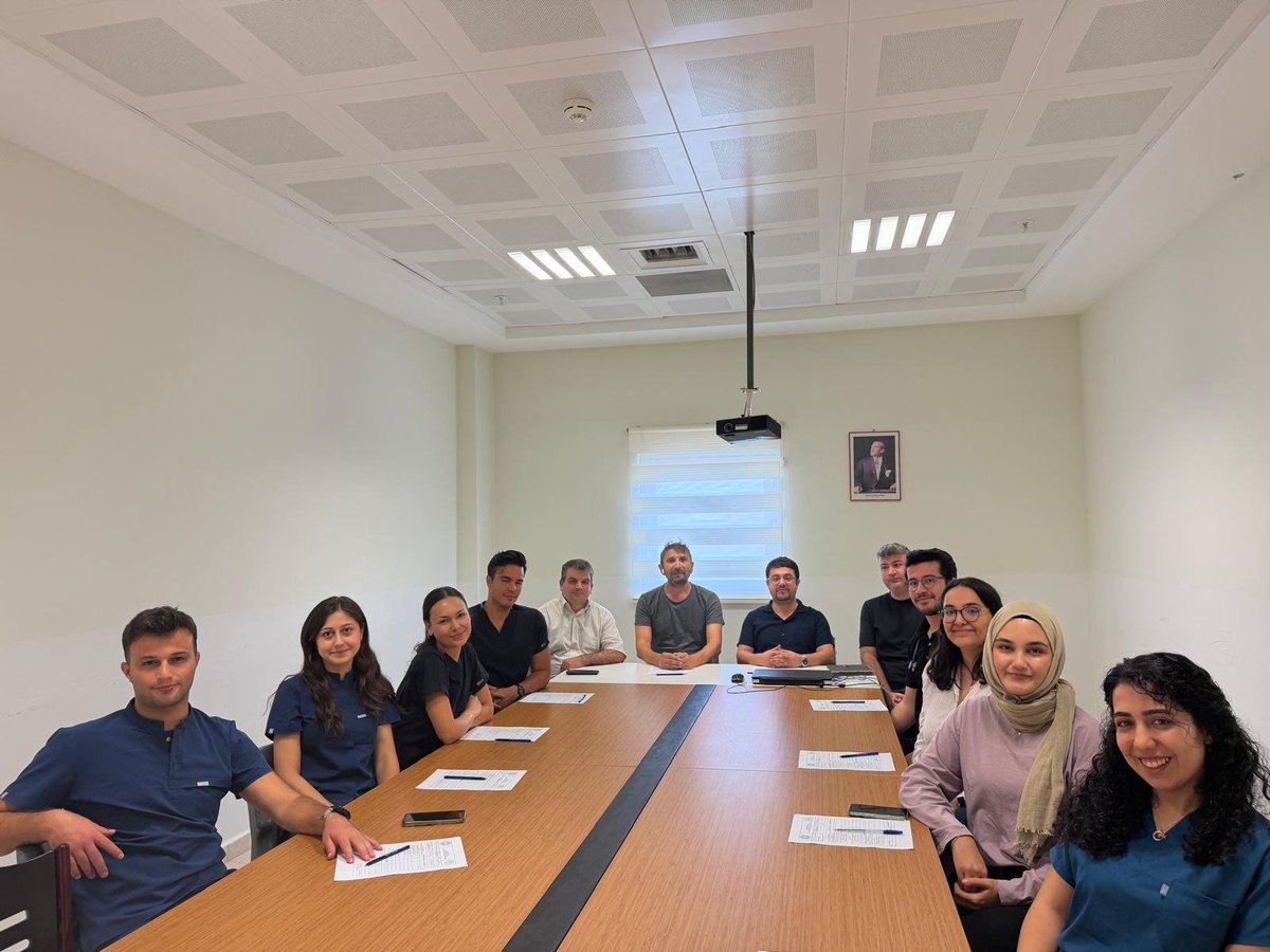 AkGulnar33's tweet photo. 🏥 Gülnar Devlet Hastanemizin Hekim Kadrosu Güçleniyor!

İlçemizde sağlık hizmetlerinin daha güçlü ve etkin bir şekilde sunulmasına katkı sağlayacak yeni hekimlerimiz Gülnar Devlet Hastanemizde görevlerine başladı.
@RTErdogan @drmemisoglu @NureddinNebati @Av_Sibel33 https://t.co/1HaOpdDzMJ