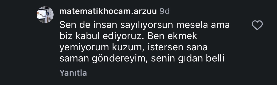 _niluylmaz's tweet photo. Herkesin görselde arabasını paylaştığı bir
gönderiye yorum yaptım, kendini matematik hocası olarak tanıtan Egitim kurumlarında üslup ve iletişim sınırlarının aşılması kabul edilemez. Şahsıma yönelik gerçekleştirilen saygısız tutum karşısında resmi olarak şikâyet edeceğim. #cimer https://t.co/US1jrr5XhC