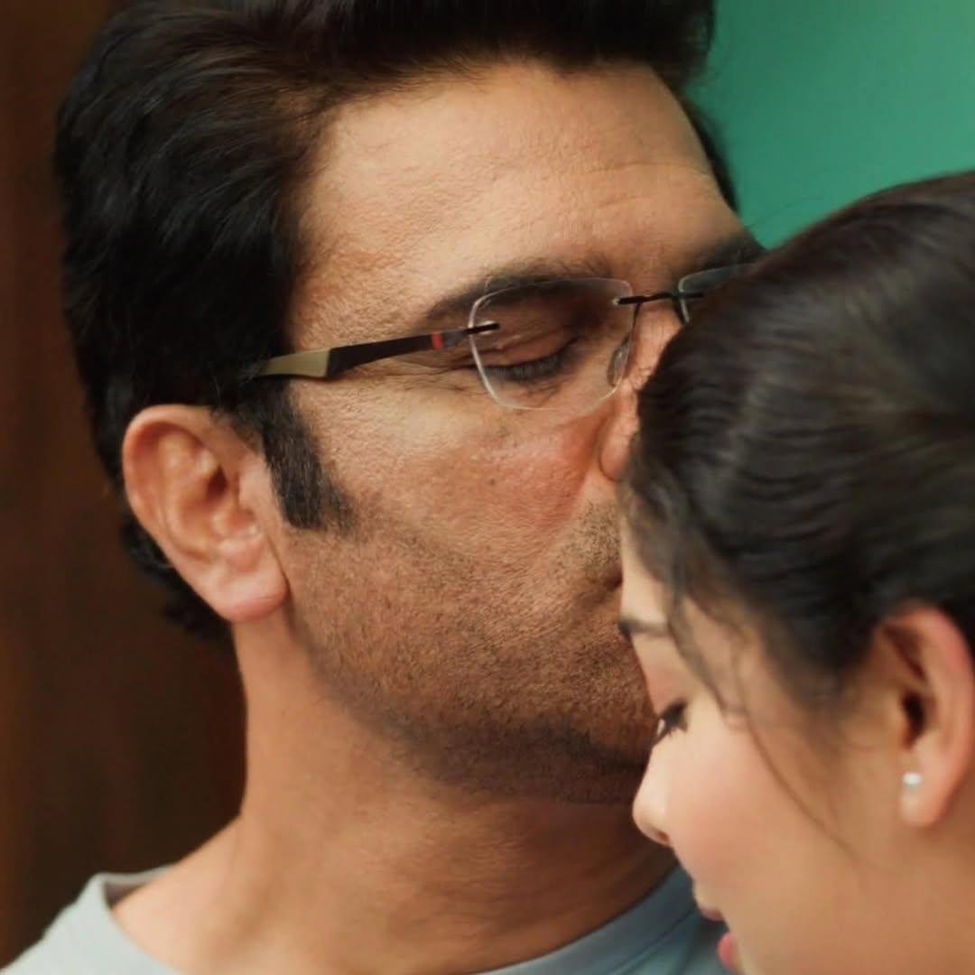 lovely_ms123's tweet photo. No caption needed 🔥 🔥 

#TummseTummTak
#TumSeTumTak
#Anurya https://t.co/kaUJcVWidV
