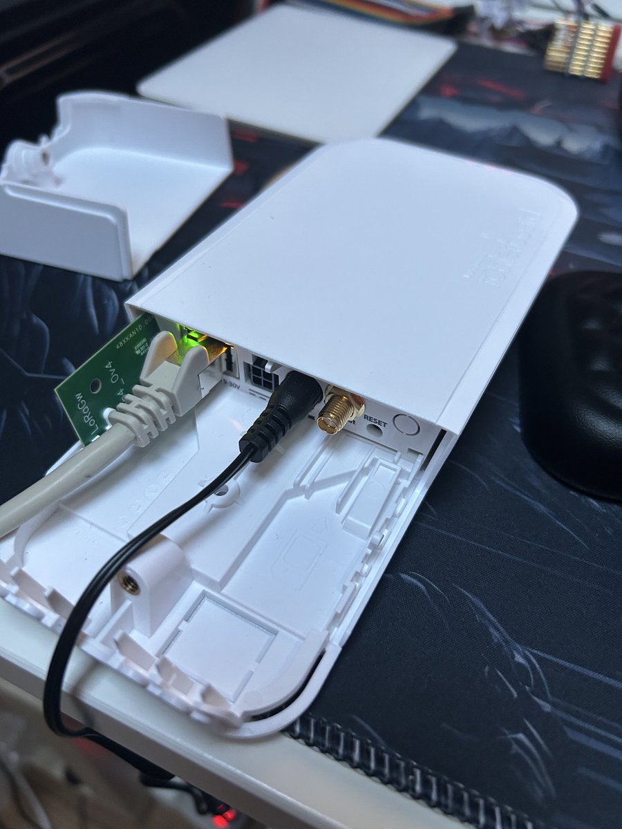 disk_91's tweet photo. Worst experience ever with a router ! @mikrotik_com upgrade from 7.6 to 7.24 … everything broken after having to make like 50 command lines. How can you make a such s***t ? https://t.co/Be9vvy90Ew