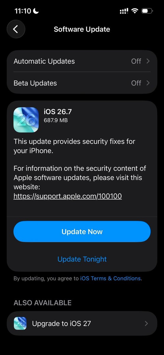 enco_tm's tweet photo. @StevenLathoud semblerait qu'il y ait un bug, ça affiche "IOS 27 available", mais quand je clique dessus, ça me met vers une page pour télécharger 26.7 .. https://t.co/UF22MS4Sxn