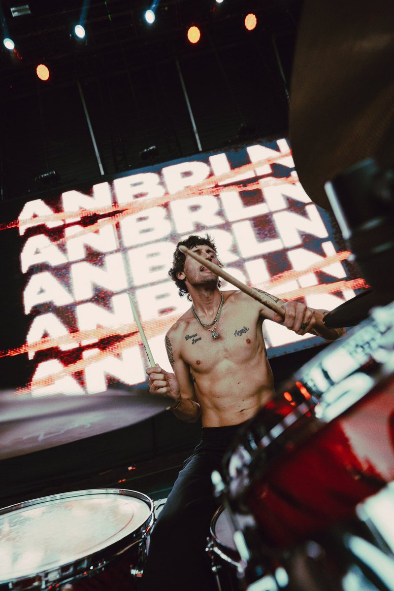 anberlin's tweet photo. ¡Muchas gracias, @VansWarpedTour Mexico! Qué increíble primera vez en su hermoso país. https://t.co/eVW7w6qNNp