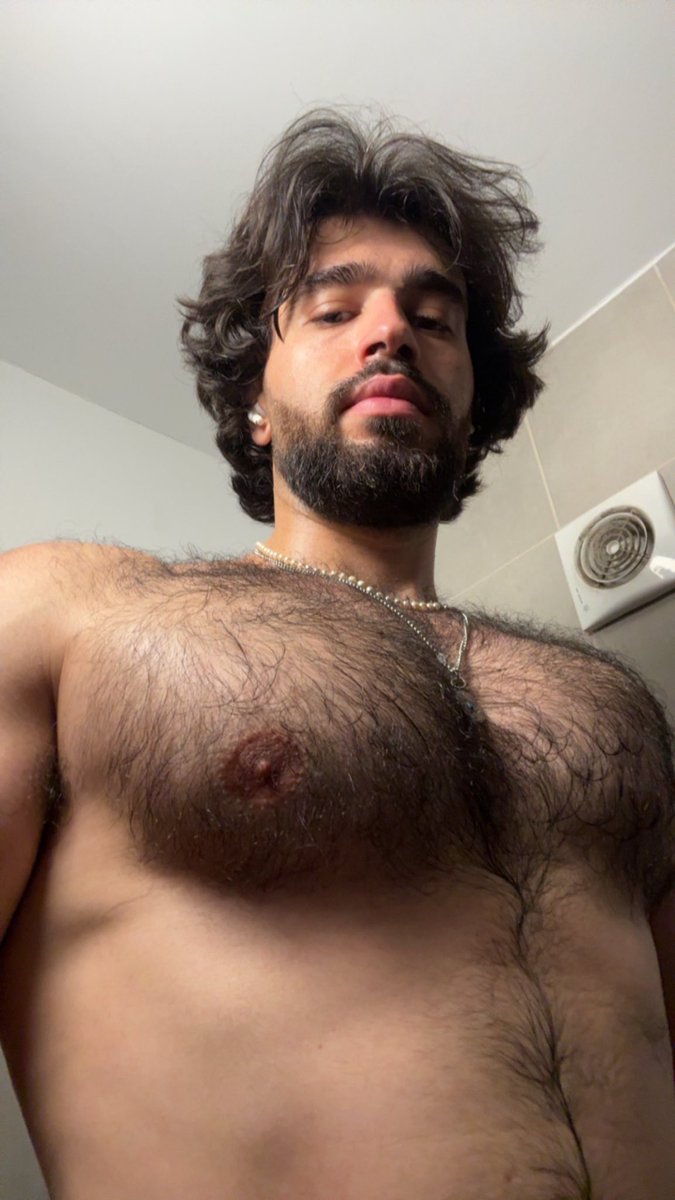 Kitanakahn222's tweet photo. Bad hair day but good pump ✨ https://t.co/3kvkfFCtyO