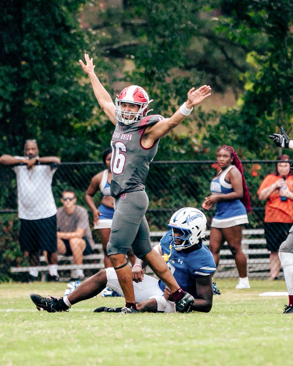 VUU_Football's tweet photo. Victory Monday ✅ #Play411 https://t.co/21f795lvPA