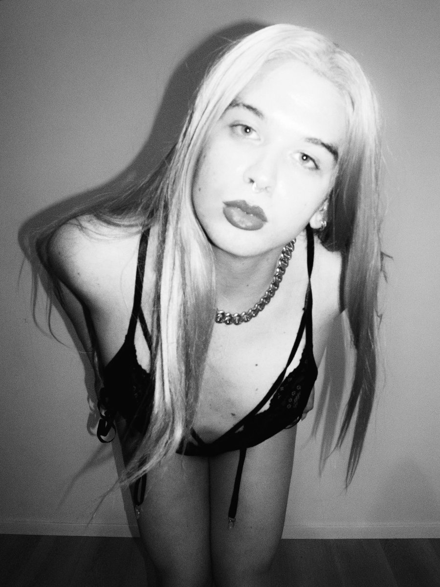 ellaheart_x's tweet photo. Looking like a dream 💋
https://t.co/wLEYgG59Zb https://t.co/YLcUBbAmd8