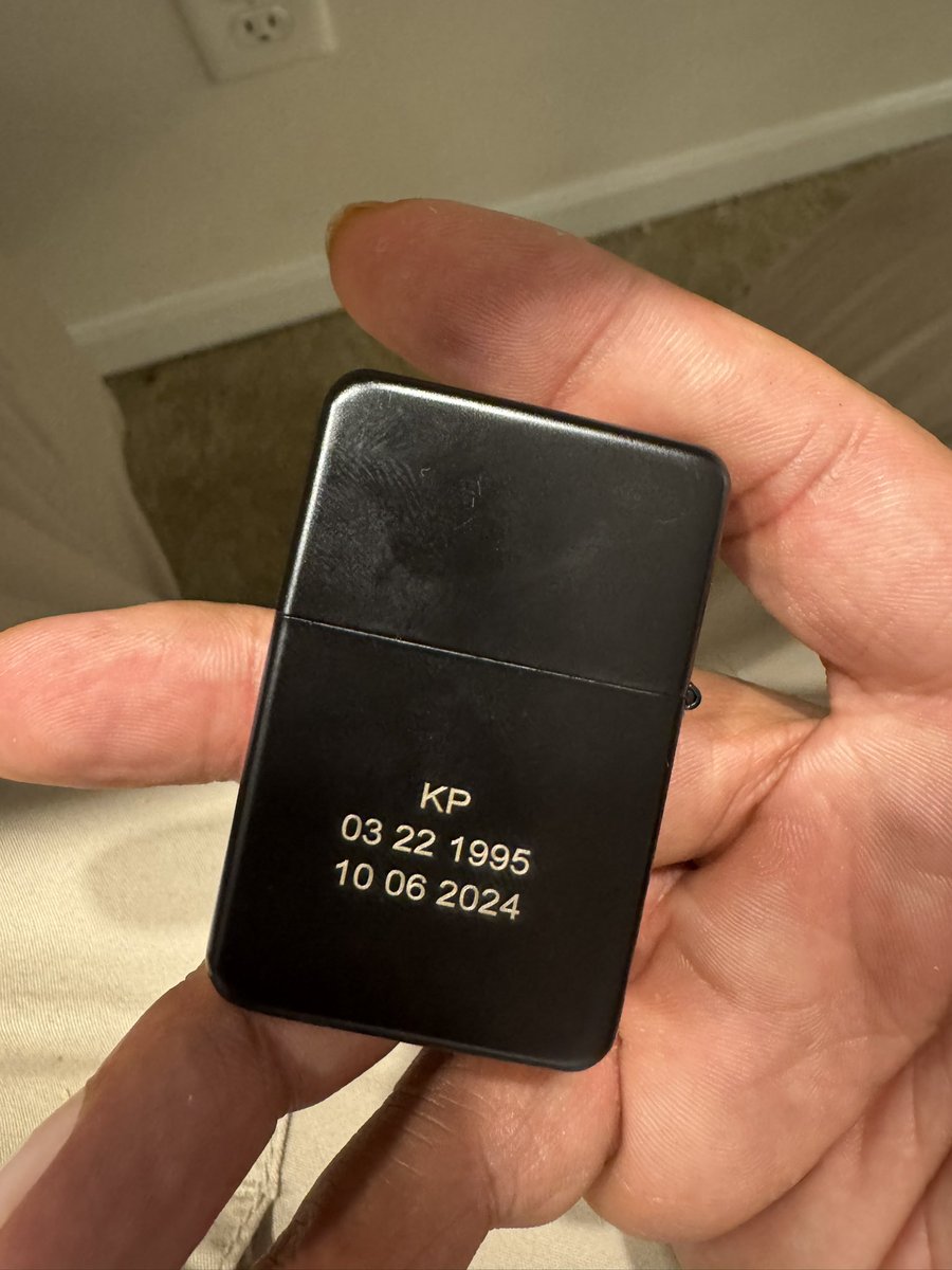 D_Owenss's tweet photo. These type of gifts mean more than anything man #ForeverKp ๐ค๐๏ธ https://t.co/dHBhbF0AKa