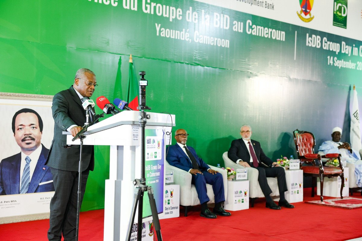 joDionNgute's tweet photo. 🇨🇲Au nom du Chef de l'État, @PR_Paul_BIYA , j'ai présidé ce 14.09.2026, la cérémonie d'ouverture officielle de la Journée du Groupe de la Banque islamique de développement, couplée au lancement des activités du cadre d'engagement-pays 2027-2029. L'événement est destiné à définir, de manière concertée, les priorités du partenariat au cours des trois prochaines années. Séance tenante, ont été signées des conventions visant à financer le secteur privé et certains projets de développement. A date le portefeuille global des interventions de la BID au Cameroun s'élève à près de 2000 milliards de FCFA 🇨🇲
#PM #JDN 
#Cameroun 
@InvestCameroun