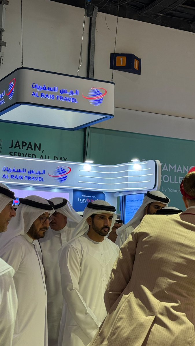 Mohd_AlRais's tweet photo. سعداء بإطلاق موقع الريس للسفريات الجديد
🌐 https://t.co/Qcpu4fUHXH

وتشرّفنا بتوقف سمو الشيخ حمدان بن محمد بن راشد آل مكتوم في منصة الريس للسفريات خلال معرض سوق السفر العربي، في لحظة نعتز بها وتمنحنا دافعاً لمواصلة الابتكار وتطوير تجربة السفر من دولة الإمارات إلى العالم. 🇦🇪

#الريس_للسفريات #سوق_السفر_العربي #ATM2026 #دبي