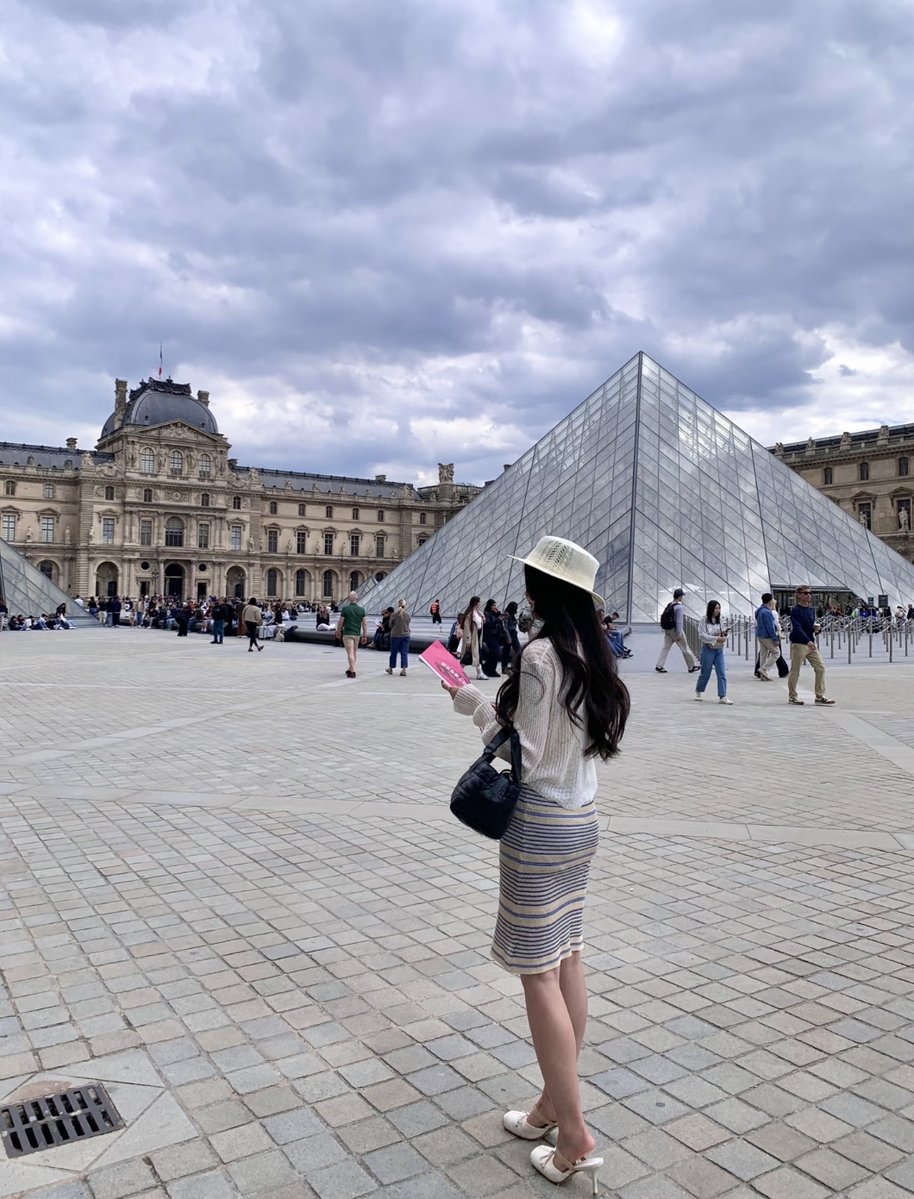 Yui_xauusd's tweet photo. フランス・パリ：ルーヴル美術館〜オランジュリー美術館〜オルセー美術館、後戻りしないルート。これを投稿したのは、もっと多くの人が仕事に疲れきらず、自分の旅程を計画する時間を持てるように願っているからです。いつか一緒に旅行できることを願っています！！

#パリ旅行 #ルーヴル美術館 https://t.co/k1yGWlhzhH