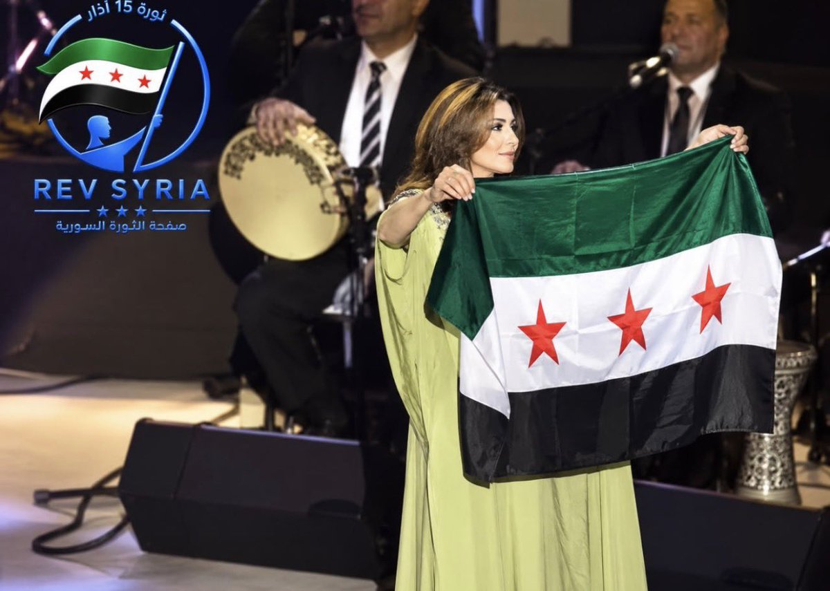 RevSyria's tweet photo. في 2011، عندما كان للموقف ثمن، أعلنت الفنانة السورية أصالة نصري وقوفها مع الثورة السورية.

لم ننسَ موقفك يا أصالة، والتاريخ لا يُكتب بالأحداث وحدها، بل بالمواقف أيضًا. 🇸🇾

https://t.co/9YvXHdYgKA

#أصالة_نصري #الثورة_السورية #صفحة_الثورة_السورية #RevSyria https://t.co/QB7rIpo6tj
