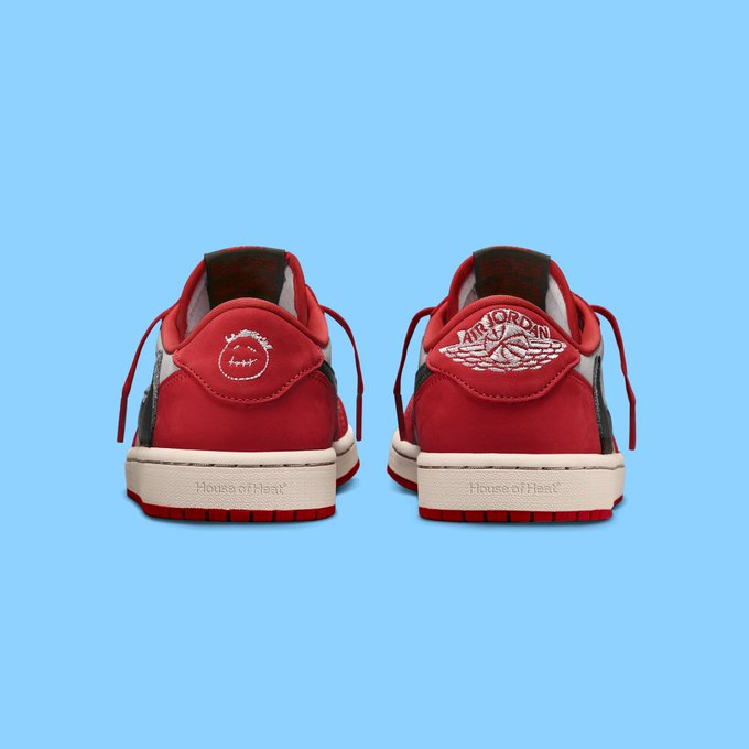 houseofheat's tweet photo. Would you cop? Travis Scott x Air Jordan 1 Low OG "Chicago" Conceptº https://t.co/ByieQuHVwh