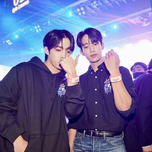 cheolhanglazer's tweet photo. SEOKCHEOL OMG?? https://t.co/oMCvoaodWX