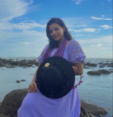 EfatEmma's tweet photo. #NewProfilePic https://t.co/t02tsN7O3w