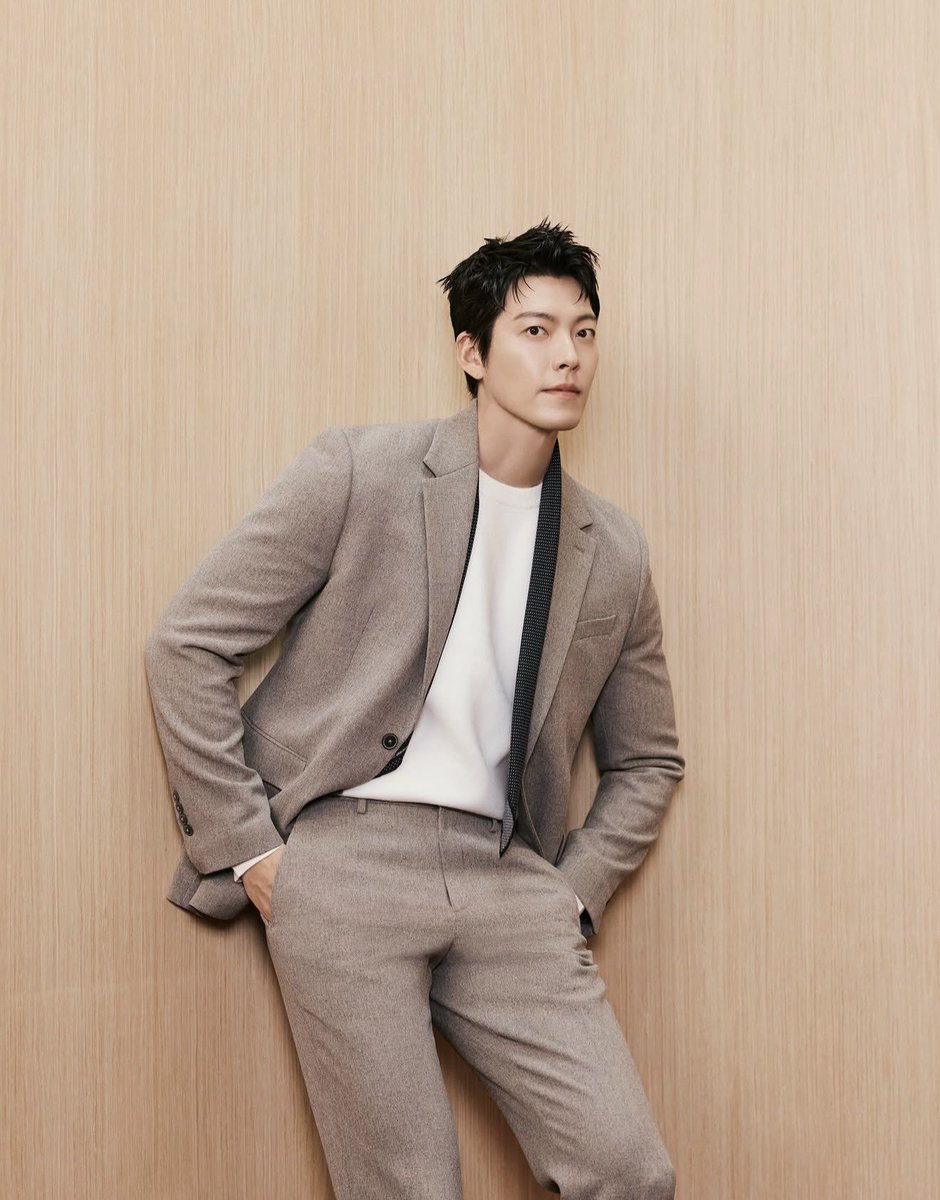 dolgolaeui's tweet photo. Kim Woo Bin #kimwoobin #theheirs #alienoid #uncontrollablyfond #school2013 #woobinkim #blackknight #officerblackbelt #ourblues #geniemakeawish #theconartists #๊น์ฐ๋น #้ๅฎๅฝฌ You can also follow his official IG account: ____kimwoobin (Look for the blue check mark) https://t.co/PHNLbtdnz5
