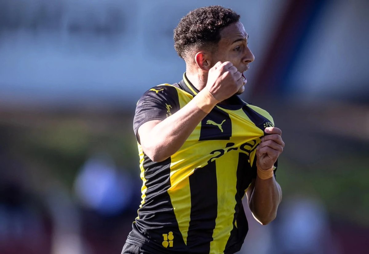 CarveDeportiva's tweet photo. 🟡⚫️ Peñarol se quedó con el clásico de Tercera División al derrotar a Nacional por 3-1

Stiven Muhlethaler (x2) y Joaquín Pastorini anotaron los goles del mirasol, mientras que Pável Núñez anotó para el tricolor

ℹ️ @FTrucce18 en #TodoPelota desde el Complejo Rentistas https://t.co/2nM9yS94e0