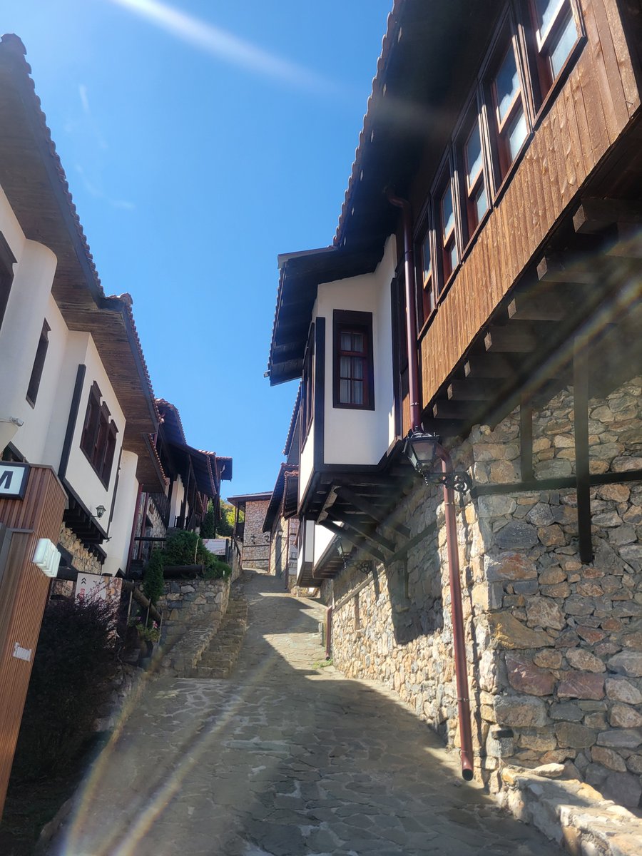 ivanadimitwb's tweet photo. A beautiful day at Makedonsko Selo (Macedonian Village) ethno complex above Skopje, surrounded by Macedonian tradition and nature. 🇲🇰❤️ #Macedonia #history #Vacation https://t.co/uqQqg5yV5l