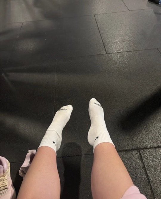 goddessjuleee's tweet photo. Frisch aus dem Gym -> Angebote per pn 🤍 https://t.co/AMzXqbJ7aU