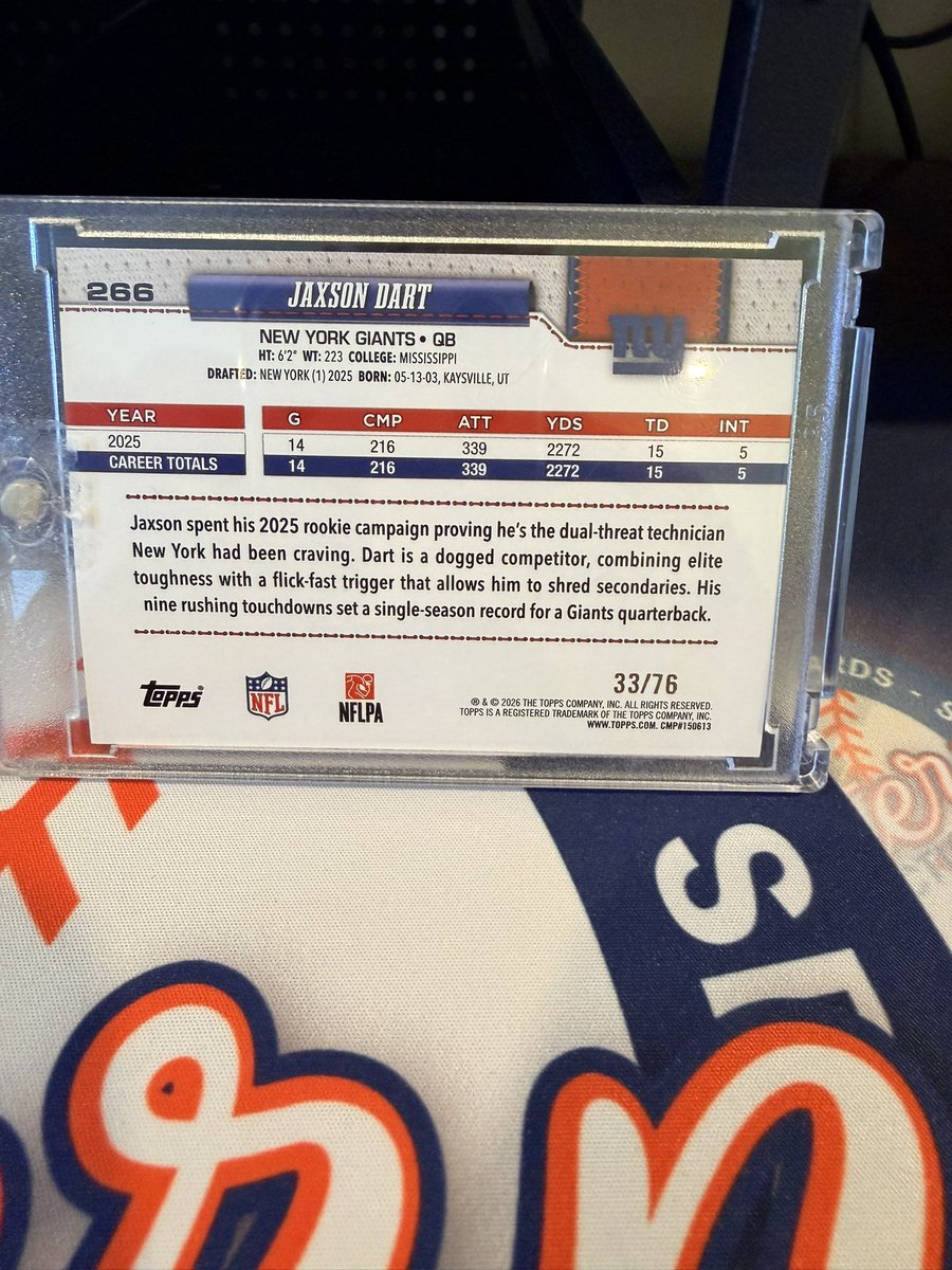 easternctsprts's tweet photo. Got this one in last week before the season started.  

🏈🔥

Jaxson Dart — 2026 Topps Future Stars
33/76 https://t.co/0IIsMWLMY4