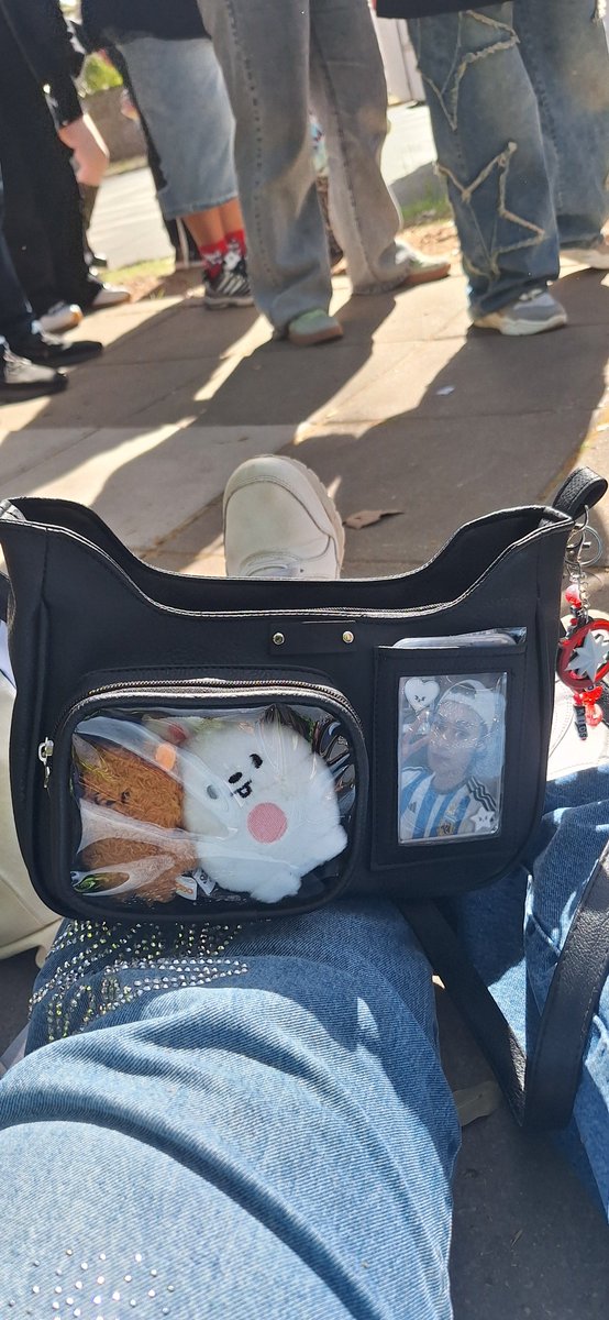 sabss_g's tweet photo. cartera reveal, es hermosa y espaciosa la amo https://t.co/TBNV9FJSek