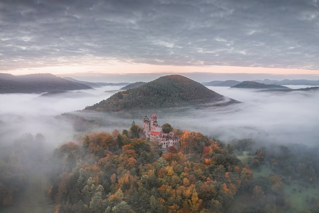 christjLChBeppW's tweet photo. Peace and calm in Rainy day flow breathing in calm and breathing out worry one day at a time.  https://t.co/gwqkBHjgWk