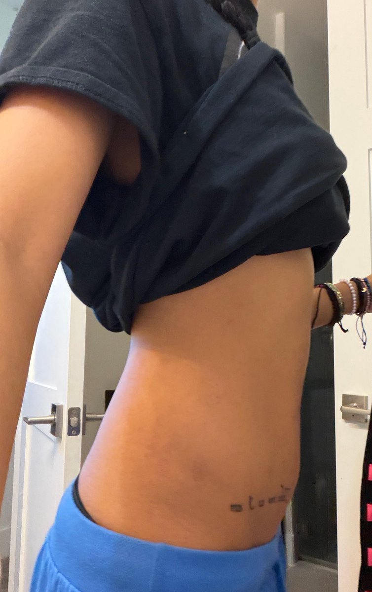 dovespt's tweet photo. after having a child it’s so hard to get skin back tight again 😭 https://t.co/basPV7OFy3