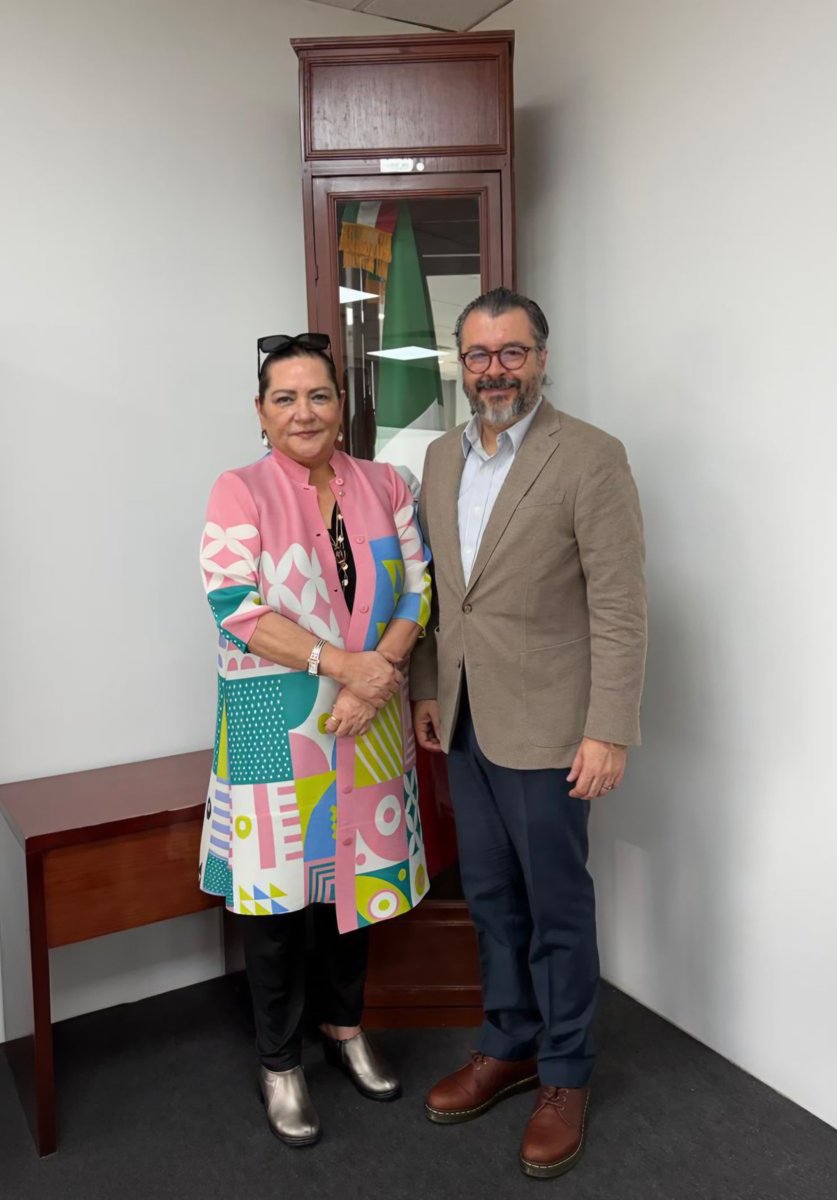gbatizg's tweet photo. Esta mañana sostuve un encuentro con la consejera presidenta del @INEMexico , Guadalupe Taddei Zavala.

Con el Proceso Electoral Federal 2026-2027 ya en marcha, se abre una etapa de alta exigencia para las instituciones electorales. El INE tiene a su cargo la organización de los comicios; al Tribunal Electoral nos corresponde resolver las controversias y garantizar los derechos político-electorales.

Cada autoridad deberá cumplir con las responsabilidades que le corresponden. En ese marco, el diálogo institucional será fundamental para atender los retos que plantea una elección de esta magnitud.

Actuaremos con profesionalismo, independencia y apego a la Constitución.