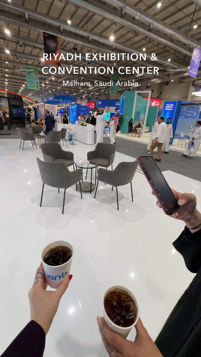 1iev1's tweet photo. اليوم العشوائي الي تسوون فيه كل شي https://t.co/66jh16Eis3
