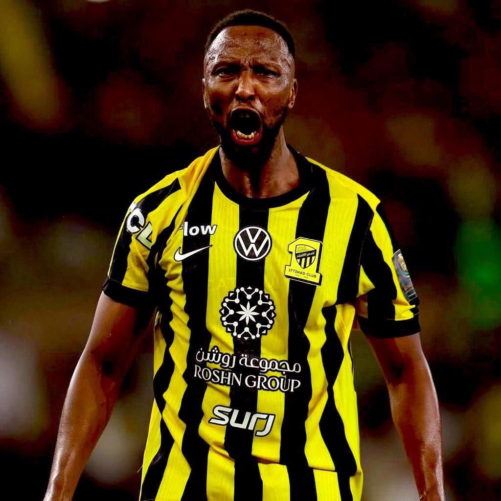 as13mk13's tweet photo. اقسم بالله اعفن ثنين بالاتحاد - كادش سبب جميع الاهداف الي جت على الاتحاد - عوار ساده لا شوت ولا باس لا كرات ثابته لا دفاع https://t.co/sMH2ff6eFD