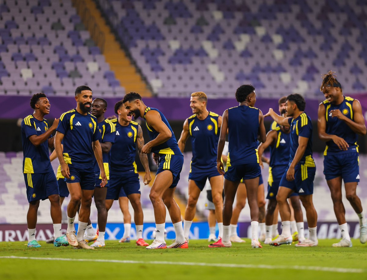 AlNassrFC's tweet photo. مجموعـةٌ واحـدة .. فريـقٌ واحـد 💛 https://t.co/gf6kPCMgSR