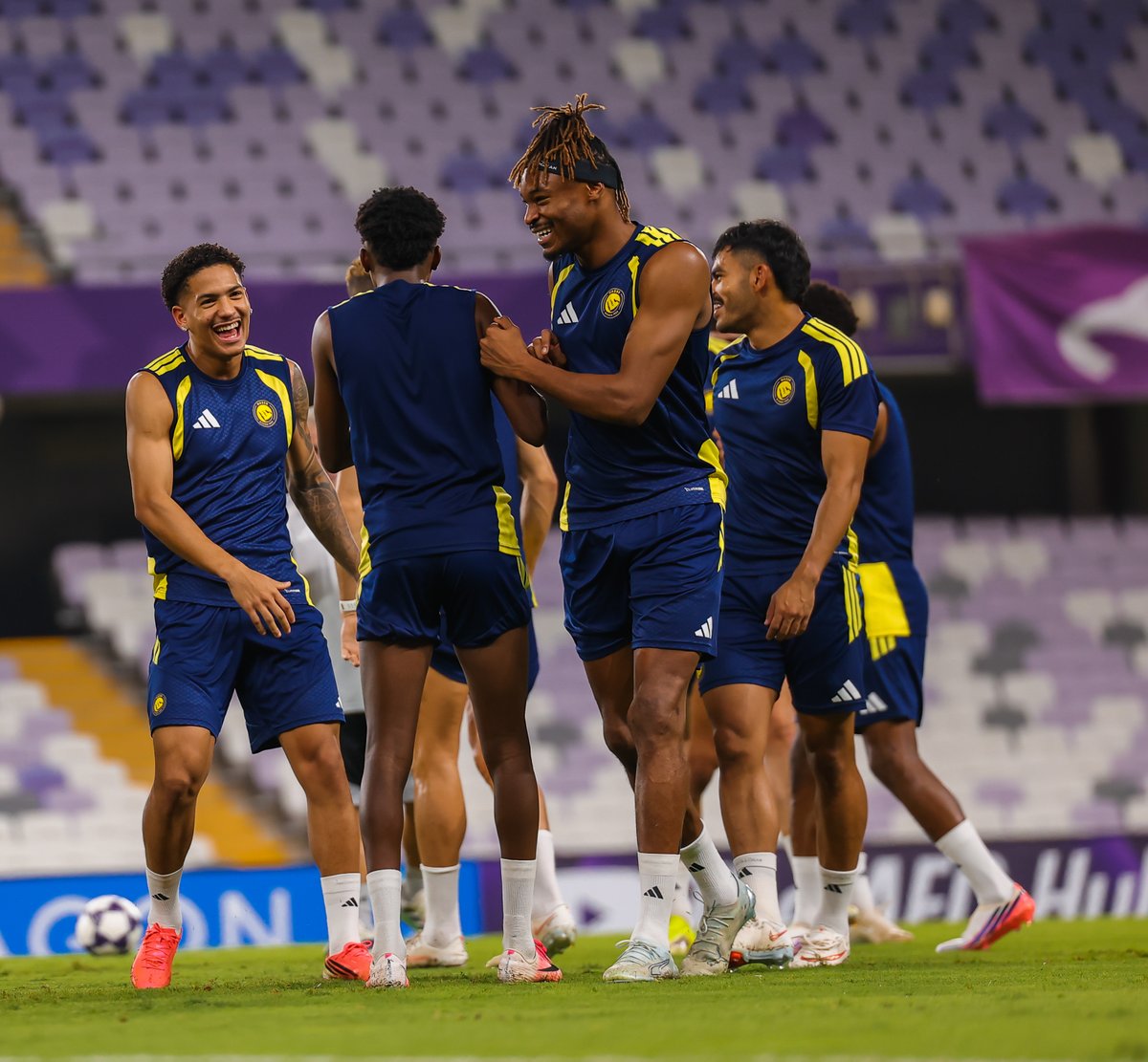 AlNassrFC's tweet photo. مجموعـةٌ واحـدة .. فريـقٌ واحـد 💛 https://t.co/gf6kPCMgSR