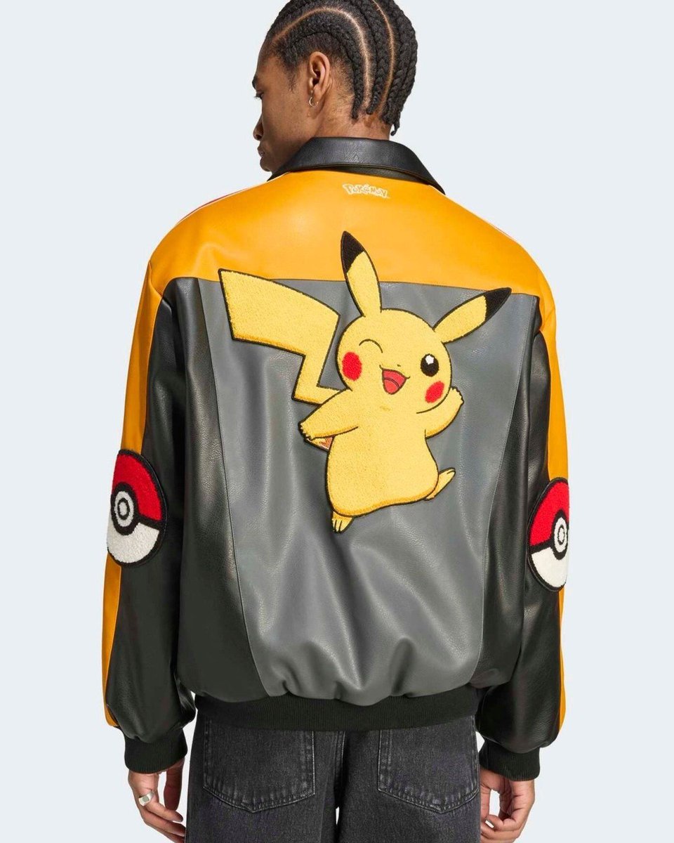 SneakerShouts's tweet photo. Dropped Early: Pokémon x adidas Originals 8 Ball Jackets 🔥 

SHOP HERE: https://t.co/MwQDZnmTiQ https://t.co/V6ic9l0ASQ