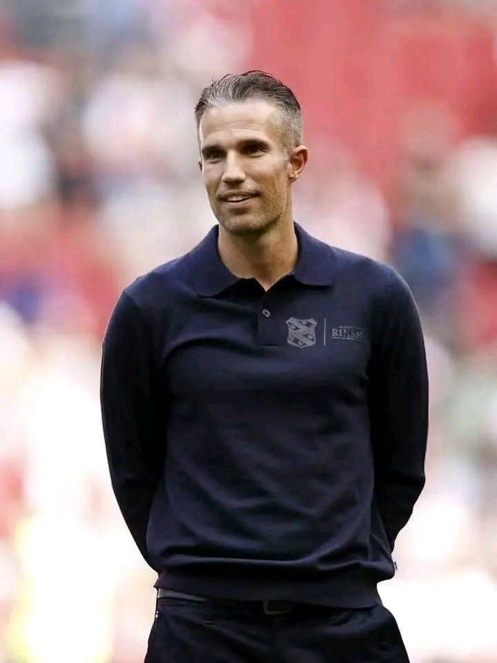 Alarsenalnew's tweet photo. 🔴⚪️ Robin van Persie said Mikel Arteta could stay at Arsenal for 100 years and still never win the Premier League. 

Well...

Supa Mikel is currently sitting at the top of the league.

And the funniest part?

He's not just a Premier League manager anymore.

He's a Premier League champion.

Van Persie once questioned whether Arteta had the mentality to win the biggest trophies and argued that Arsenal needed a manager who had already won loads of them.

But there's one little problem with that argument.

Nobody starts with trophies.

Every great manager you can name had to win their first one before they could become the manager with “loads of trophies.”

That's how football works.

And this is exactly why I supported Arteta when he made those difficult decisions with Özil, Aubameyang, Lacazette and others.

I don't care how talented a player is.

I don't care how big his name is.

The moment you start acting bigger than the football club, something has to change.

Because Arsenal comes first.

Always.

That's the mentality I wanted Arteta to build.

A dressing room where nobody is bigger than the badge.

Fast-forward to 2026...

The manager who supposedly didn't have the mentality to win the Premier League has already done it.

And now he's back defending the title.

12 points from 12.

Top of the Premier League.

The same Arteta Van Persie once wrote off.

Robin...

I'm not saying you have to apologise.

But I'm definitely asking you to look at that prediction again.

100 years, you said?

We didn't even need one. 

Supa Mikel. 🔴⚪