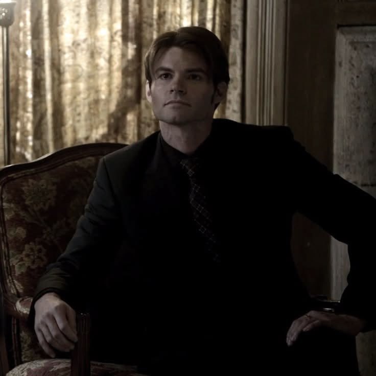 cvntjvmp's tweet photo. My top 4 fav tvd characters https://t.co/ajRf6TscUb