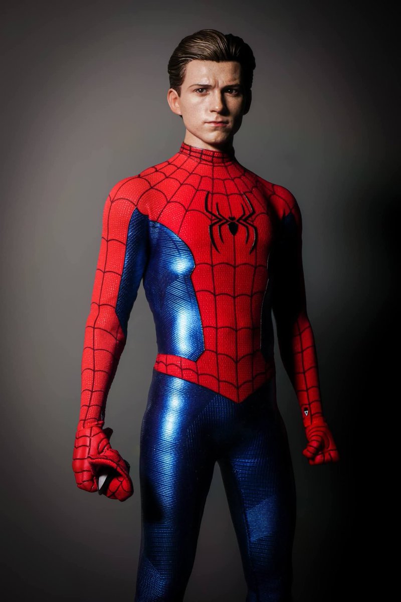 poncexm's tweet photo. Hot Toys Tom Holland Spider-Man 🔴🔵 https://t.co/qgsWWM9SKg