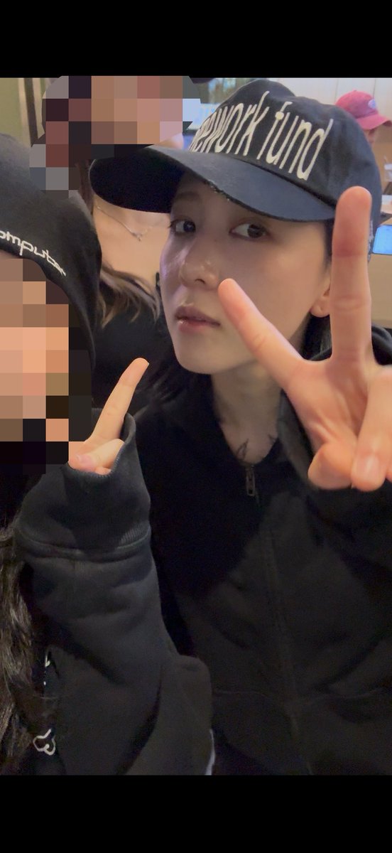 numV7r's tweet photo. 그리구 다나나 언니들 자만추했어요
완전완전 좋음..// 얼굴을붉힘 https://t.co/tJrQCvYkmq