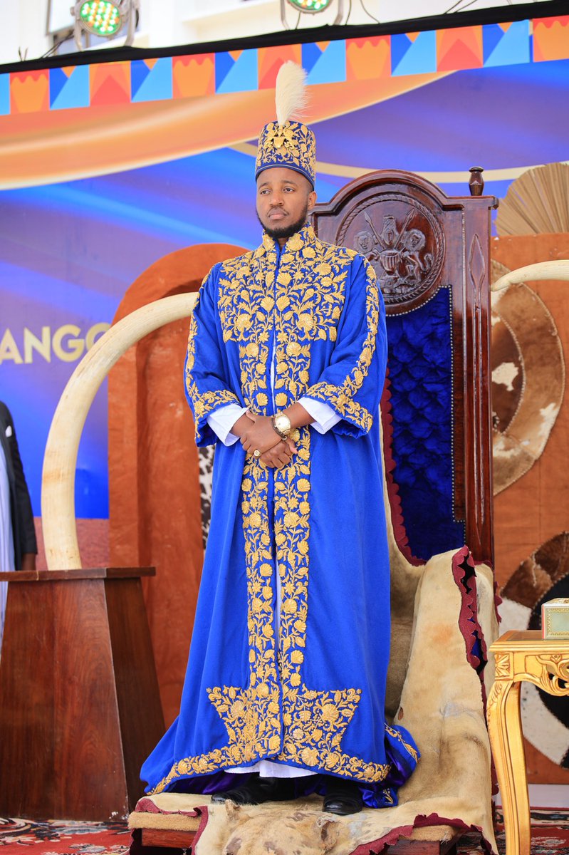 jay1_rickman's tweet photo. We were all excited to work as we prepared for the #EkyootoHaMpango … but we were soo shocked by “Amata Gaatikire, Enkuba Etutiire” the passing of King Oyo Kabamba Iguru Rukidi iv
#ripkingoyo  rest in grace 🕯️ 
#toorokingdom https://t.co/bxiLhjx8MS