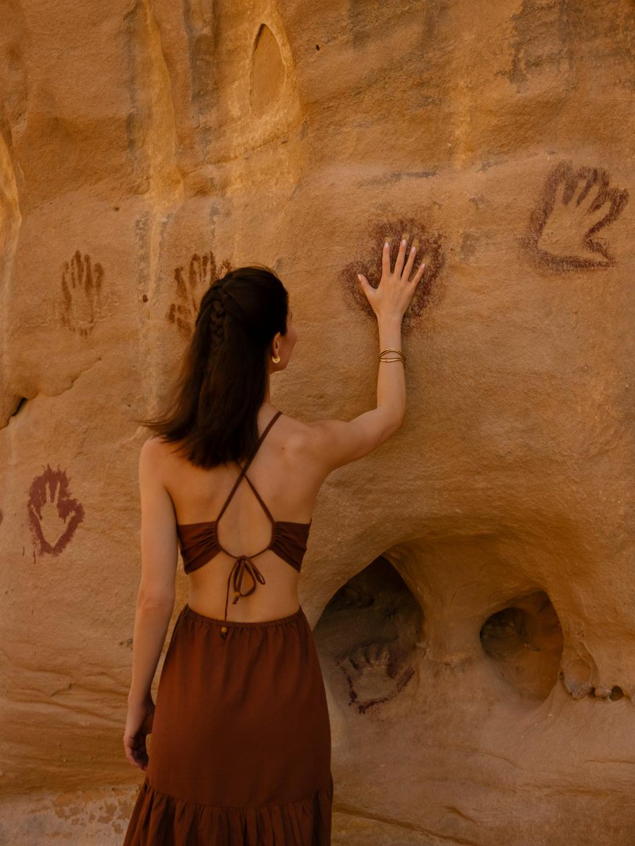BanyanTreeAlUla's tweet photo. Discover Banyan Tree Connections, a private two-night wellbeing journey for two, thoughtfully designed around movement, mindfulness and restoration.
https://t.co/iK5uB5Xkez
#BanyanTreeConnections #BanyantreeAlUla #visitsaudi #experiencealula https://t.co/kLY2bdNZTU